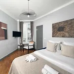 1611B - Montparnasse best value